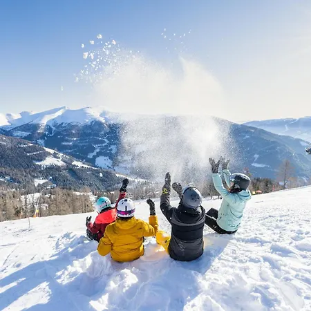 Schoenes Praegant Bad Kleinkirchheim
